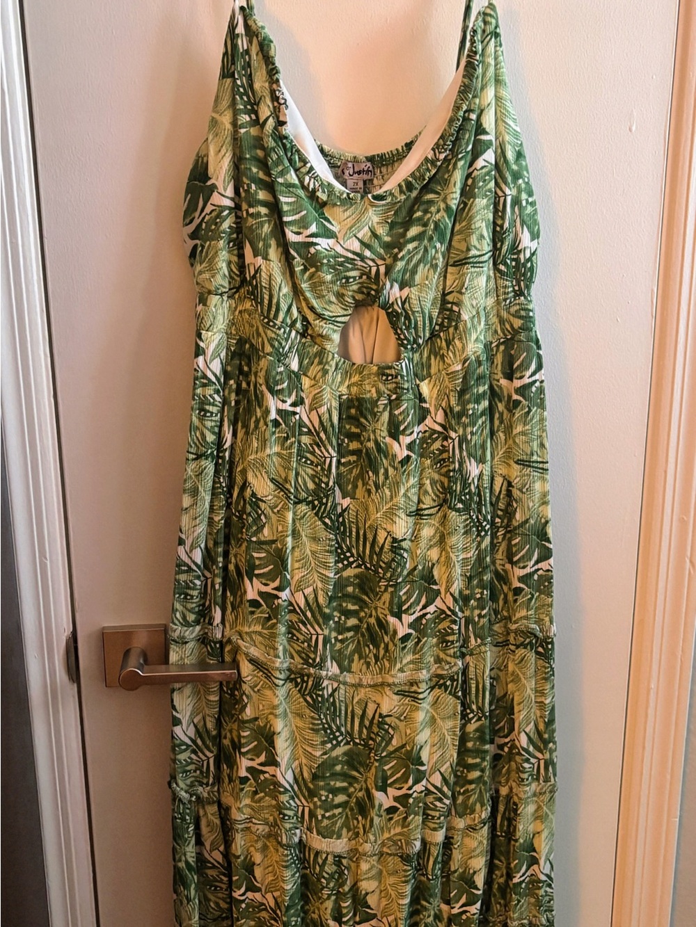 Justify Green and White Tropical Print Blouse